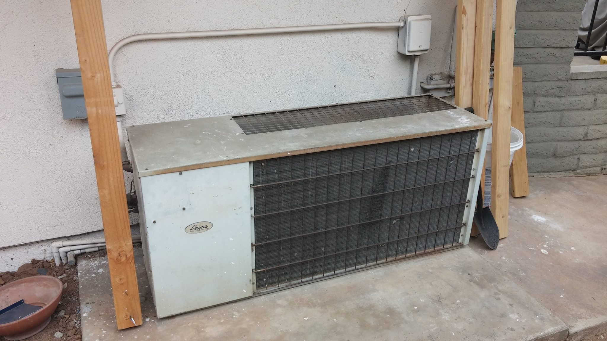 old ac unit, keeping your ac unit clean, orange county air conditioning